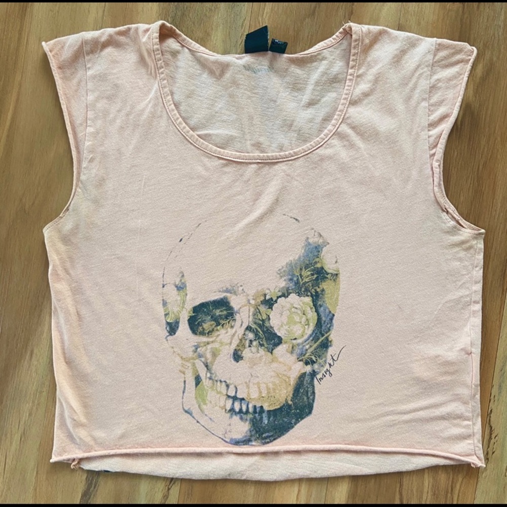 ✨Insight✨ Floral Skull Crop Top Size Small